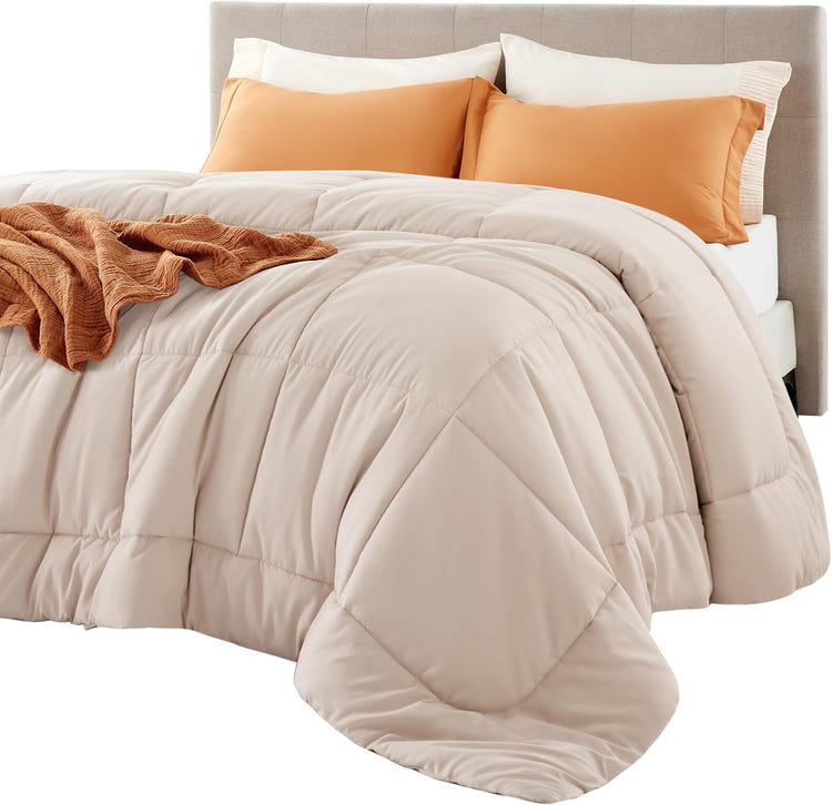 Bedsure Queen Comforter Duvet Insert White