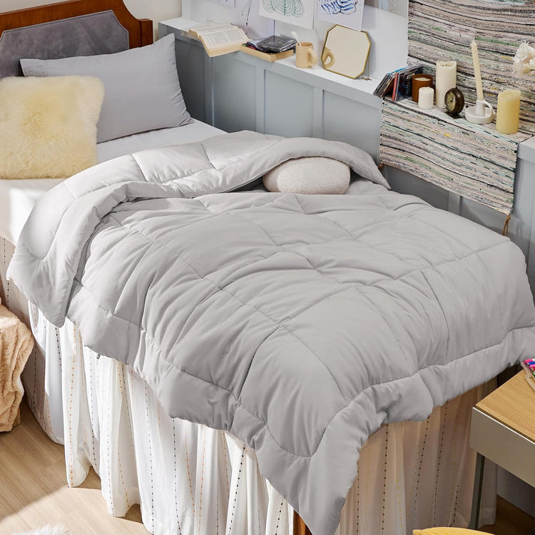 Bedsure Queen Comforter Duvet Insert White